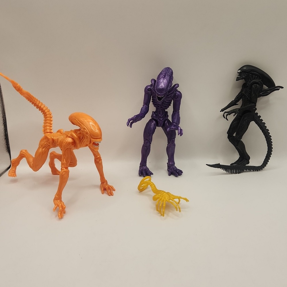 4 Alien Collection Action Figures Xenomorph Runner